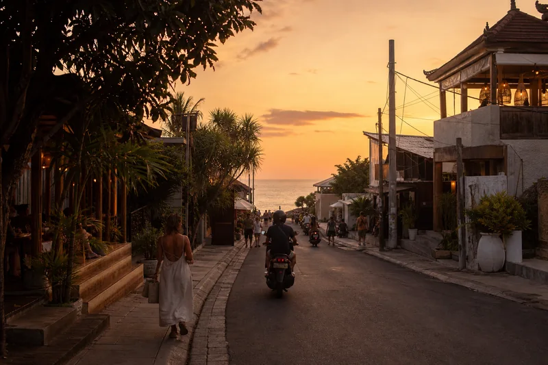 Seminyak & Canggu neighbourhood atmosphere in Bali
