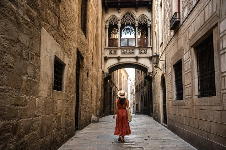 Gothic Quarter and El Born experience in Barcelona