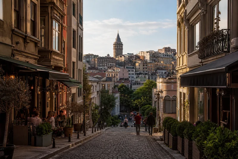Galata & Karaköy neighbourhood atmosphere in Istanbul