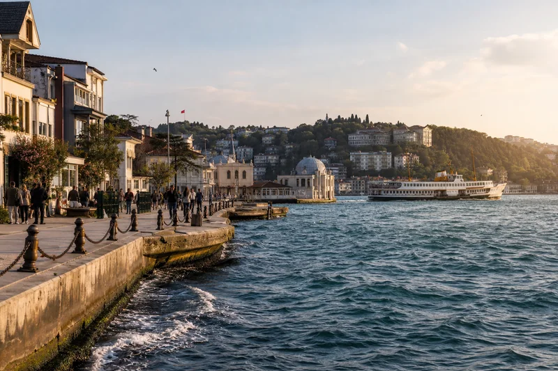 Beşiktaş & the Bosphorus neighbourhood atmosphere in Istanbul
