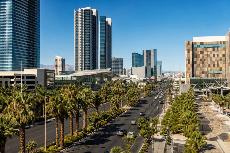 North Strip neighbourhood atmosphere in Las Vegas
