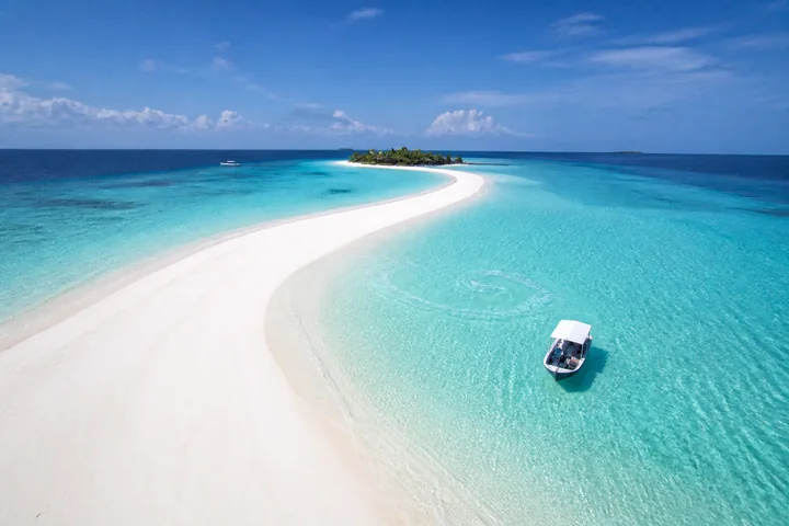 A Sandbank or Lagoon Journey experience in Maldives