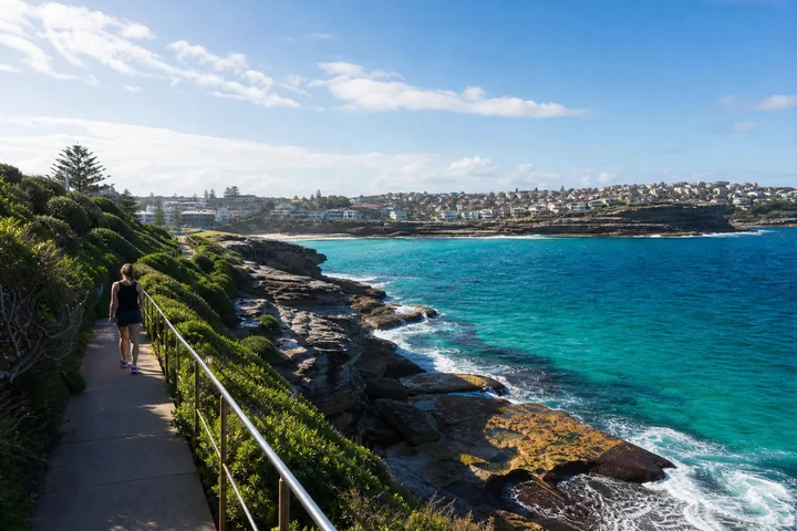 Bondi to Coogee Coastal Walk experience in Sydney